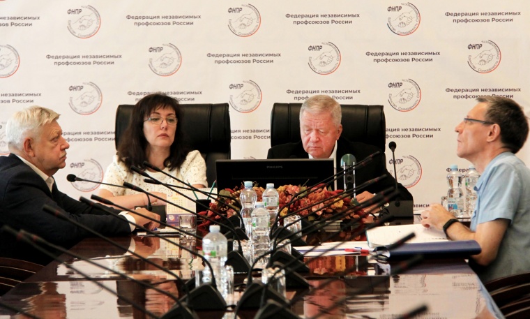 На заседании РТК обсудили ряд мероприятий по снижению напряженности на рынке труда