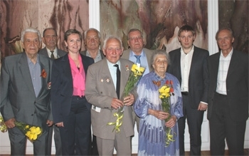 С праздником Победы!