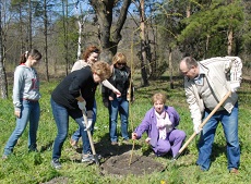Профсоюзная аллея