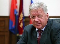 Крепить влияние трудящихся!