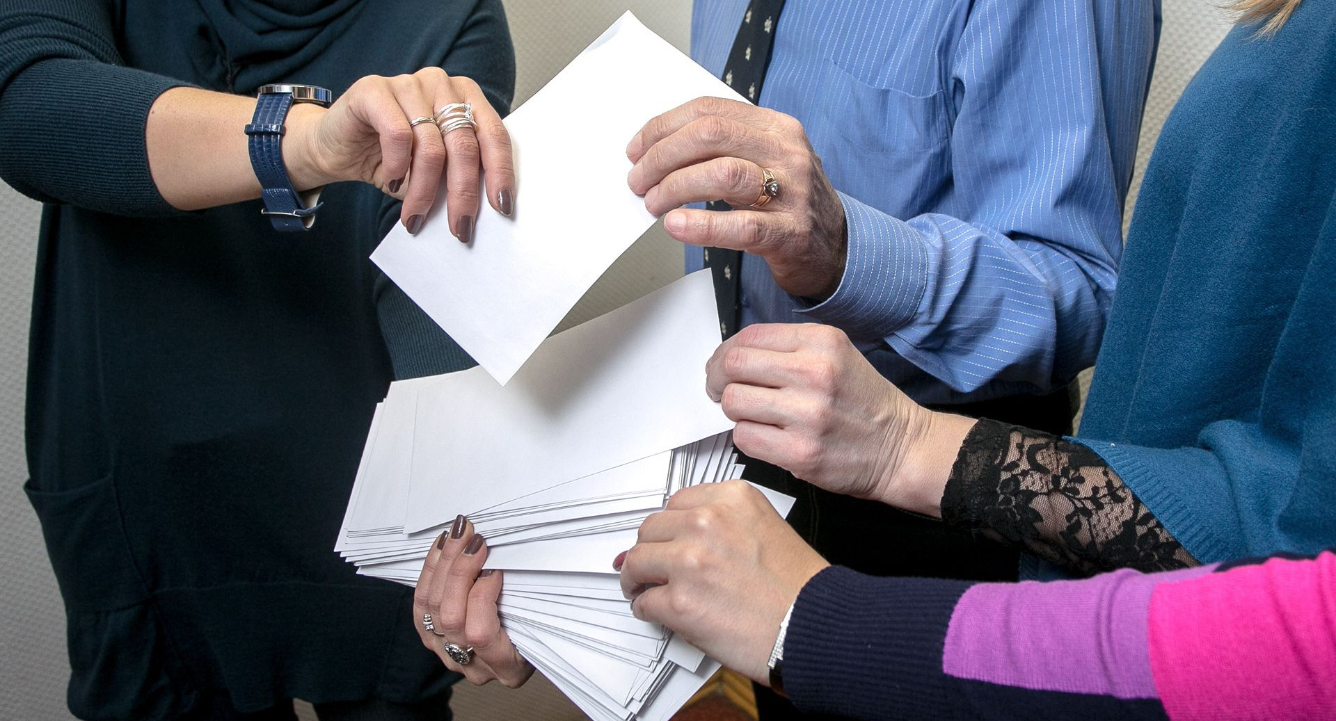 Зарплата «в конверте» – ущербна и для себя, и для экономики