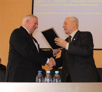 В ходе очередного занятия Университета правовых знаний по теме: «Законодательные основы правозащитной деятельности профсоюзов» его слушатели ознакомились с работой Думы Ставропольского кра