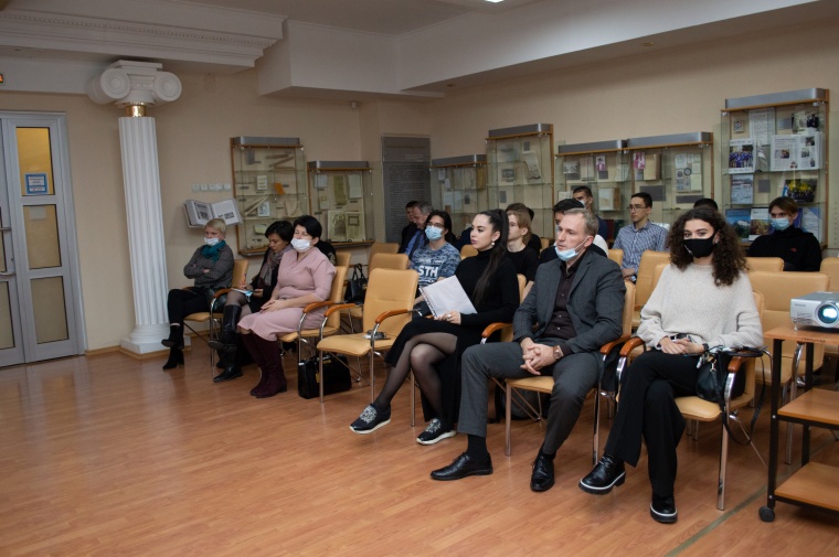 «Профсоюзный  киноклуб» обсудил «Системную ошибку»